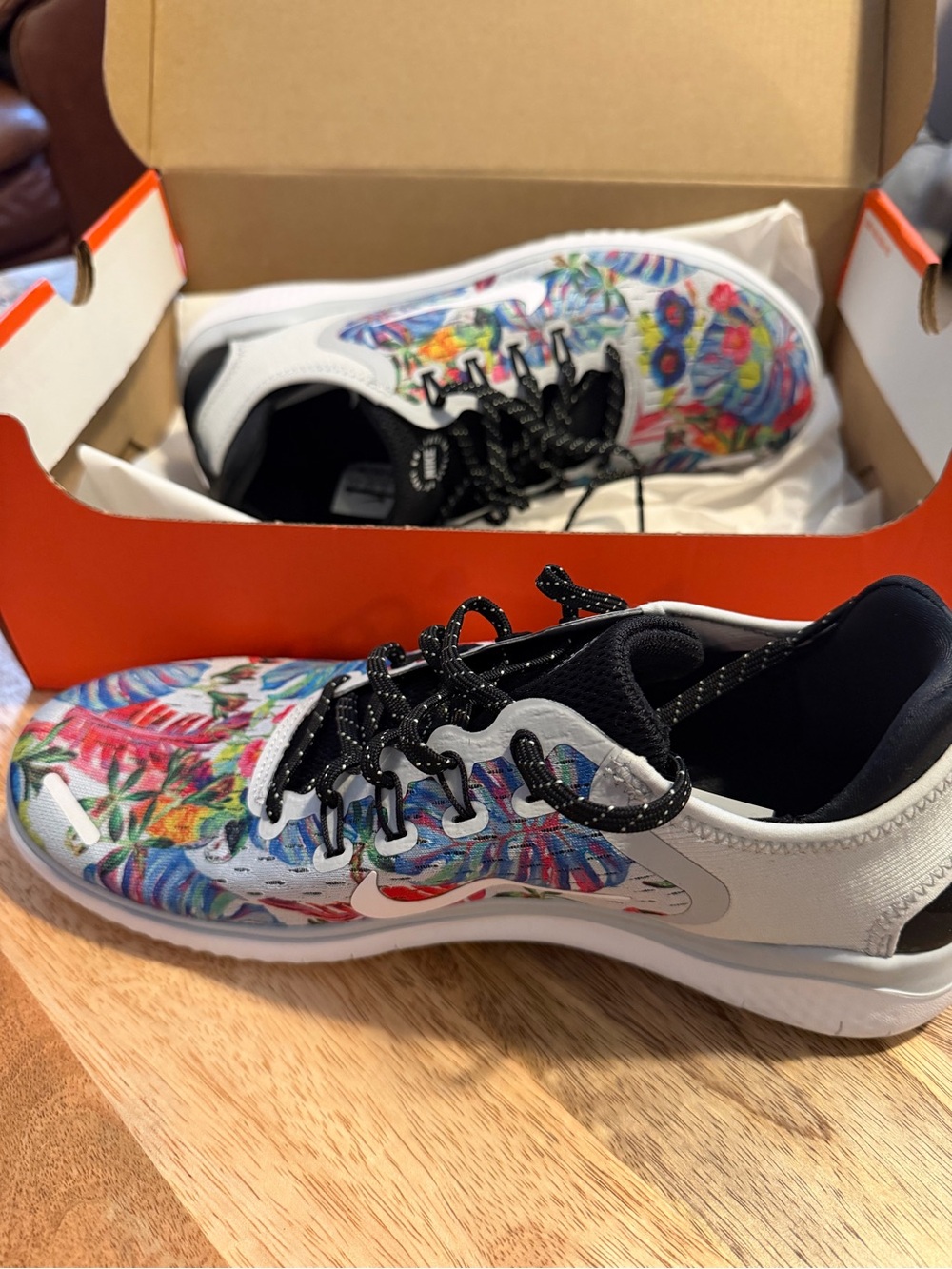 Nike Women’s Free RN 2018 GPX RS - Floral Print - Picture 4 of 6